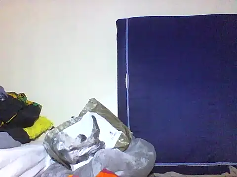 Snapshot of Sweet-piie chatting on 02-09-25, 04:40 Sweet-piie online show from 02-09-25, 04:40