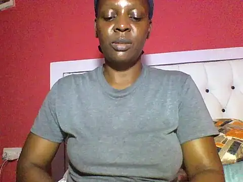 Snapshot of Sweet-piie chatting on 10-14-25, 06:09 Sweet-piie online show from 10-14-25, 06:09