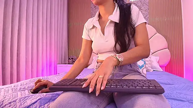 aisha sh online show from 11-01-25, 11:56