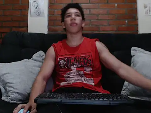 Snapshot of ethan_noir chatting on 12-22-24, 03:22 ethan noir online show from 12-22-24, 03:22