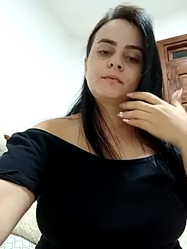 Snapshot of Im_Amelia chatting on 12-18-24, 01:37 Im Amelia online show from 12-18-24, 01:37
