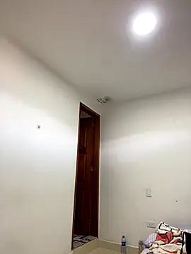 Snapshot of Im_Amelia chatting on 12-02-25, 12:21 Im Amelia online show from 12-02-25, 12:21