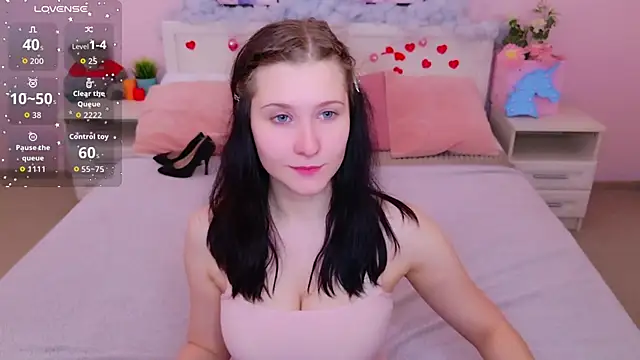 SarahStanley online show from 04-28-26, 04:12
