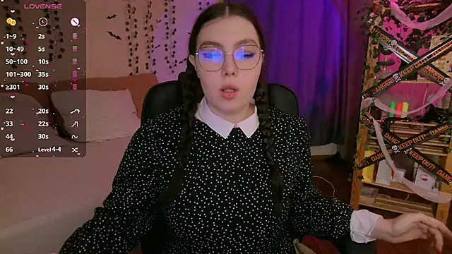 Snapshot of Arizonaa_Muse chatting on 10-29-25, 01:52 Arizonaa Muse online show from 10-29-25, 01:52