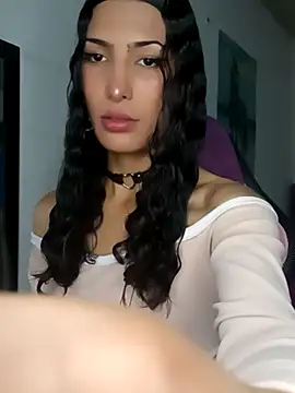 Lanna hott  online show from 05-02-26, 06:46