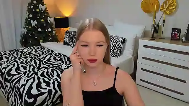 shy  lady online show from 01-14-25, 12:22