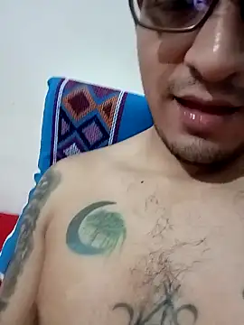 Snapshot of ale3J4a chatting on 02-04-26, 06:52 ale3J4a online show from 02-04-26, 06:52