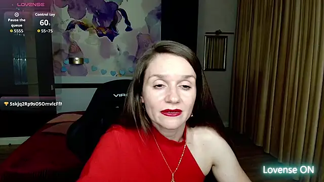 Snapshot of AriaGray chatting on 07-23-26, 01:30 AriaGray online show from 07-23-26, 01:30