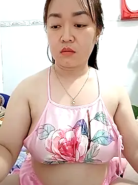 VyOanh2K online show from 03-10-25, 05:18