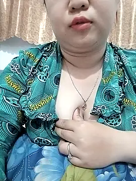 VyOanh2K online show from 10-19-25, 07:09