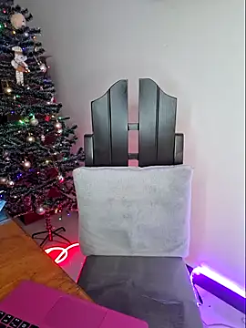 Snapshot of Aria_Bennett21 chatting on 12-19-24, 04:57 Aria Bennett21 online show from 12-19-24, 04:57