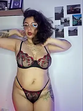 Snapshot of Aria_Bennett21 chatting on 01-02-25, 06:07 Aria Bennett21 online show from 01-02-25, 06:07