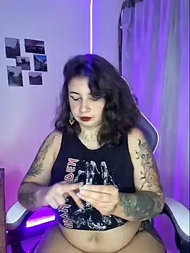 Snapshot of Aria_Bennett21 chatting on 01-19-25, 02:57 Aria Bennett21 online show from 01-19-25, 02:57