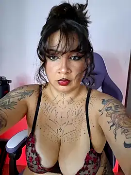 Snapshot of Aria_Bennett21 chatting on 03-21-25, 02:28 Aria Bennett21 online show from 03-21-25, 02:28