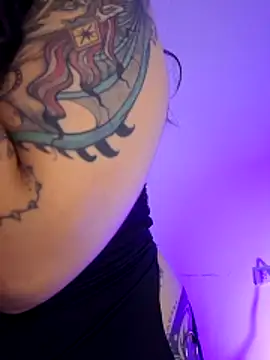 Snapshot of Aria_Bennett21 chatting on 03-16-26, 05:44 Aria Bennett21 online show from 03-16-26, 05:44