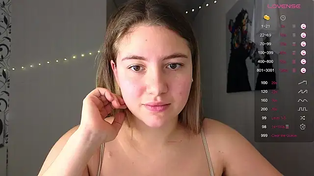 Snapshot of Yassyaaa chatting on 12-18-24, 02:53 Yassyaaa online show from 12-18-24, 02:53