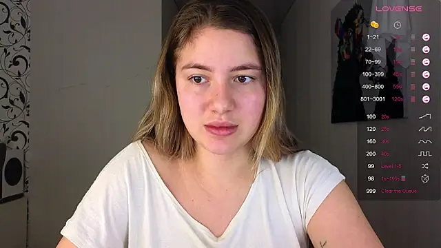 Snapshot of Yassyaaa chatting on 12-24-24, 02:10 Yassyaaa online show from 12-24-24, 02:10