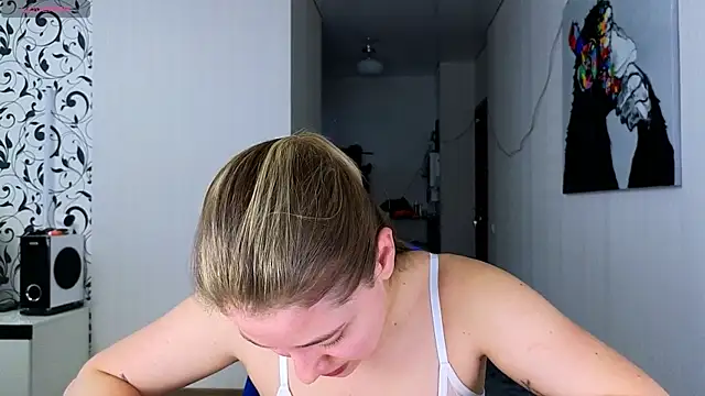 Snapshot of Yassyaaa chatting on 10-15-25, 06:24 Yassyaaa online show from 10-15-25, 06:24