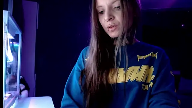 Snapshot of InesGold chatting on 01-27-25, 07:13 InesGold online show from 01-27-25, 07:13