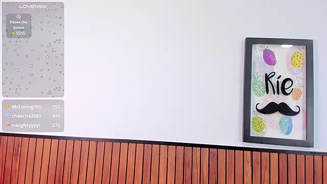 zyle boobs online show from 12-23-24, 10:10