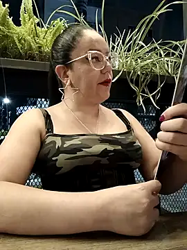 Snapshot of Kinkster_Jade chatting on 02-20-25, 12:30 Kinkster Jade online show from 02-20-25, 12:30
