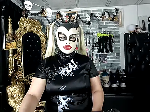 Snapshot of Kinkster_Jade chatting on 10-30-25, 07:03 Kinkster Jade online show from 10-30-25, 07:03