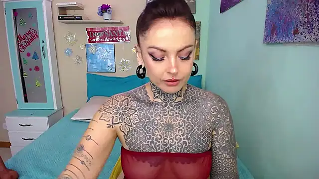 LolaRouse online show from 12-23-24, 07:41