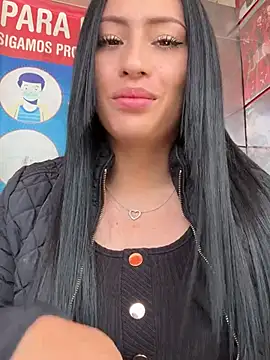 Snapshot of Sara_luna_ chatting on 03-21-25, 03:46 Sara luna  online show from 03-21-25, 03:46