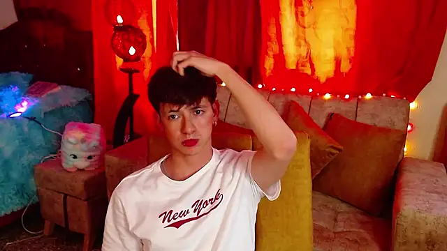 Snapshot of GabyThoms chatting on 01-15-25, 09:41 GabyThoms online show from 01-15-25, 09:41