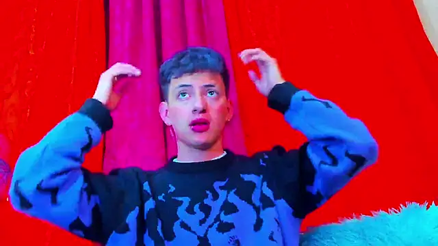 Snapshot of GabyThoms chatting on 03-20-25, 08:42 GabyThoms online show from 03-20-25, 08:42