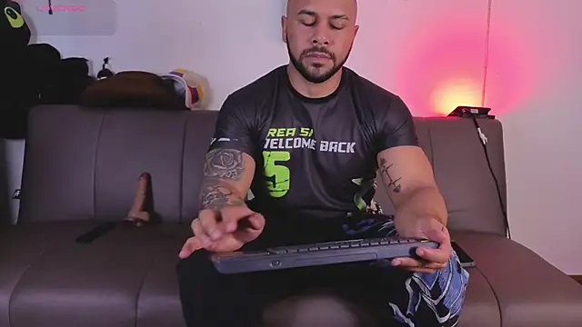 elian r online show from 02-22-26, 07:01