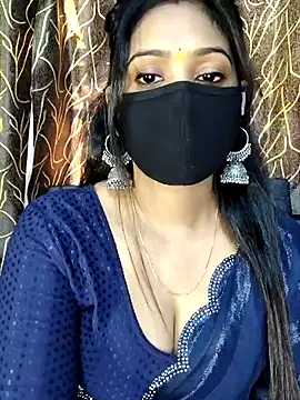 Snapshot of Monalisha_G chatting on 03-07-26, 10:34 Monalisha G online show from 03-07-26, 10:34