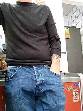 PublicNoFace online show from 01-02-25, 03:19