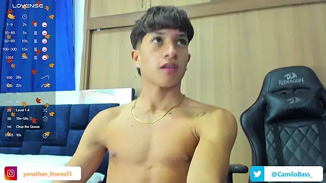 Snapshot of _CamiloBass chatting on 02-16-25, 01:47 CamiloBass online show from 02-16-25, 01:47