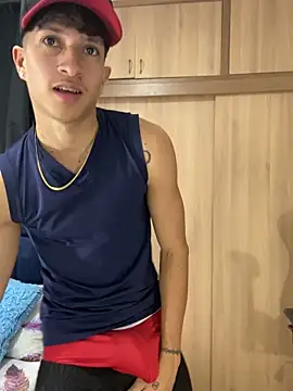 Snapshot of _CamiloBass chatting on 02-17-26, 02:08 CamiloBass online show from 02-17-26, 02:08