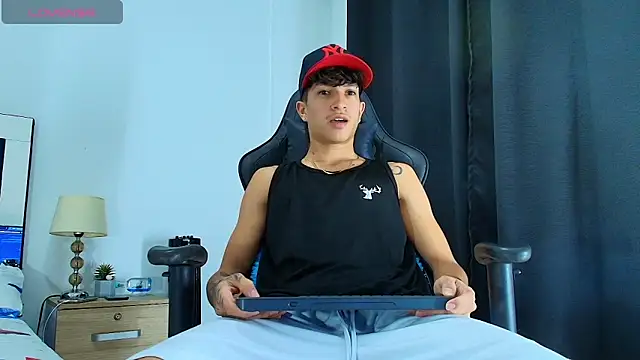  CamiloBass online show from 06-07-26, 12:59