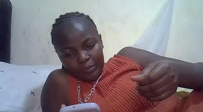 Snapshot of pretty_vivy chatting on 03-04-25, 08:46 pretty vivy online show from 03-04-25, 08:46