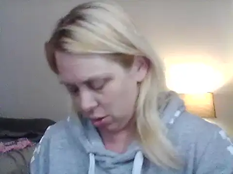 burrkitty online show from 12-27-24, 03:20