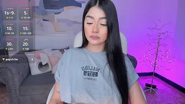 Snapshot of amelie_jhons chatting on 12-23-24, 12:03 amelie jhons online show from 12-23-24, 12:03