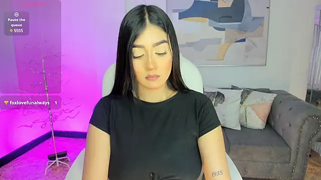 Snapshot of amelie_jhons chatting on 12-28-24, 08:15 amelie jhons online show from 12-28-24, 08:15