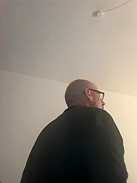 Snapshot of DonKazik chatting on 10-12-25, 09:36 DonKazik online show from 10-12-25, 09:36