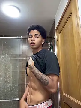 JoanG10 online show from 09-13-25, 01:49