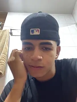 JoanG10 online show from 04-18-26, 04:22