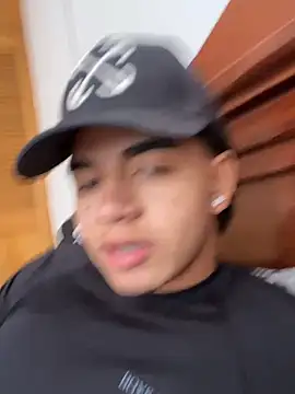 JoanG10 online show from 04-20-26, 03:04