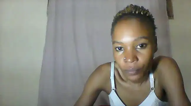Snapshot of Sweetpetite254 chatting on 02-28-25, 12:43 Sweetpetite254 online show from 02-28-25, 12:43