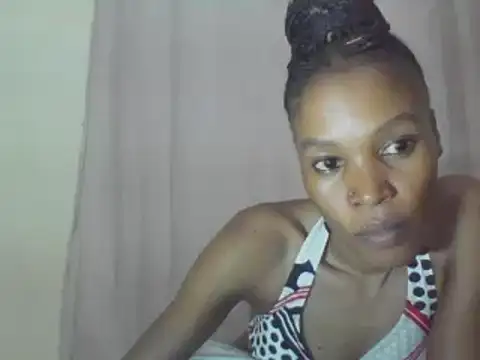 Snapshot of Sweetpetite254 chatting on 03-09-25, 06:43 Sweetpetite254 online show from 03-09-25, 06:43