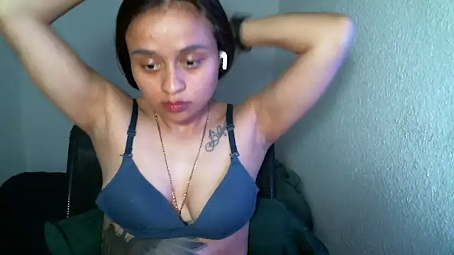 Snapshot of passion_sweet07 chatting on 02-13-25, 01:40 passion sweet07 online show from 02-13-25, 01:40