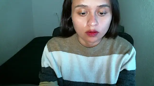 Snapshot of passion_sweet07 chatting on 02-16-25, 11:48 passion sweet07 online show from 02-16-25, 11:48