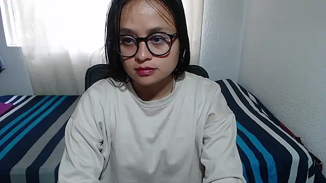 Snapshot of passion_sweet07 chatting on 09-14-25, 05:12 passion sweet07 online show from 09-14-25, 05:12