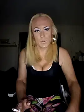 Snapshot of Connie_Pepper chatting on 01-23-25, 02:33 Connie Pepper online show from 01-23-25, 02:33